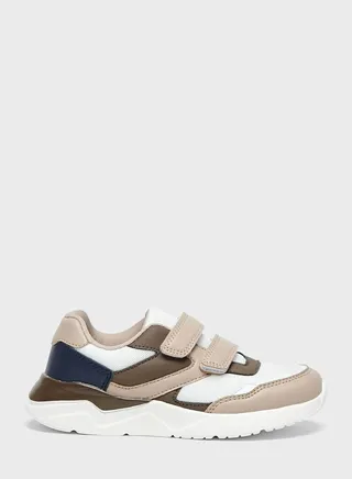 Kids Low Top Velcro Sneakers 