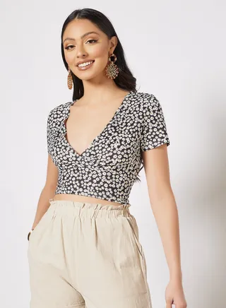 Daisy Print Crop Top Black 