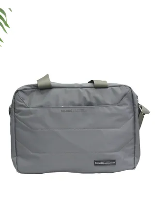 Excellent And Elegant Laptop Carrying Bag 