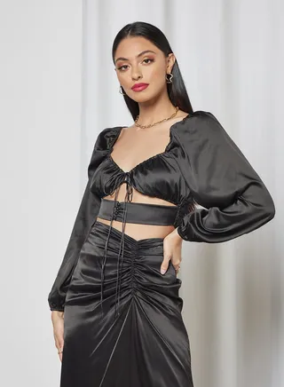 Cut-Out Detail Crop Top Black 