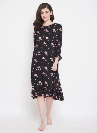 Clovia Pretty Florals Mid Length Nightdress In Black - Cotton Rich Black 
