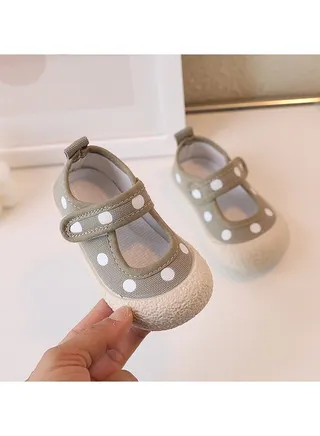 Soft Sole Anti Slip And Wear-resistant Walking Flat Sandals 