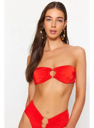 Red Strapless Accessorized Bikini Top TBESS22BU00001 