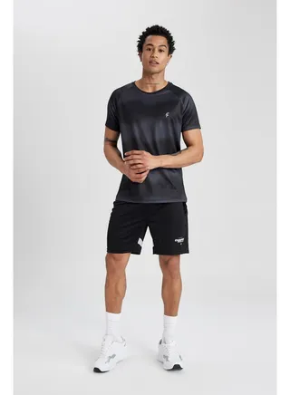 Man Slim Fit Knitted Shorts 