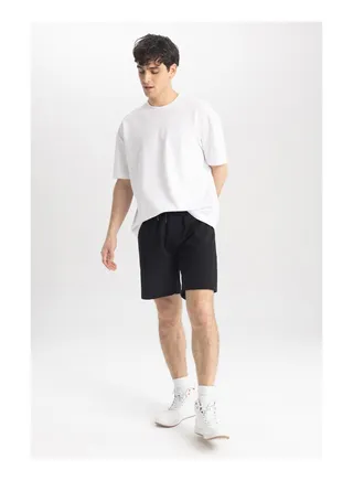 Man Slim Fit Knitted Knitted Short 