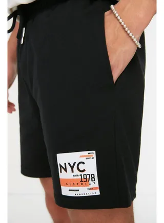 Men's Black Regular/Normal Cut Mid-Length City Printed Shorts 