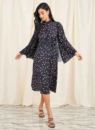 Polka Dot Print Pleated Cape Sleeves Shirt Midi Dress 