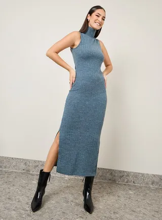 Ribbed Knit Bodycon Maxi Dress with Side Slit 
