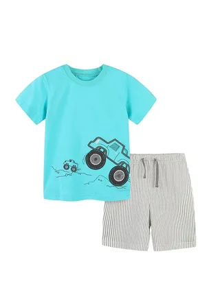 Boys Stylish Comfy T-Shirt And Shorts Set 