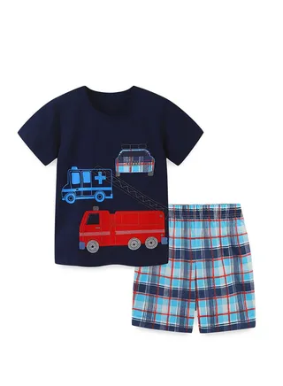 Boys Stylish Comfy T-Shirt And Shorts Set 