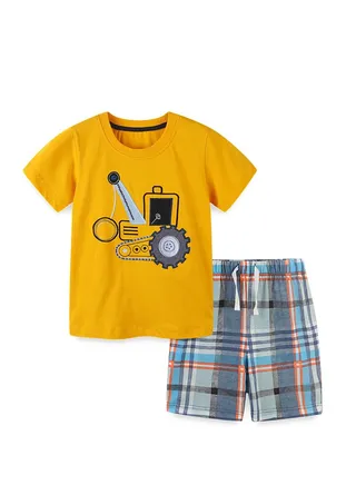Boys Stylish Comfy T-Shirt And Shorts Set 