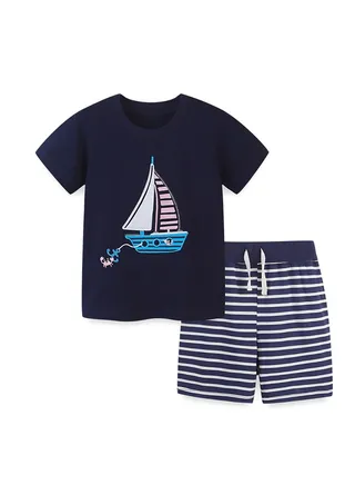 Boys Stylish Comfy T-Shirt And Shorts Set 