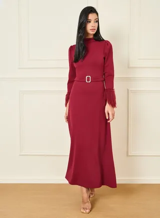 Faux Feather Trim A-Line Maxi Dress with Embellished Buckle 