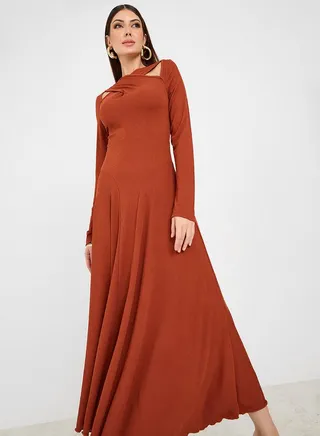 Cross-Over Neckline Detail A-Line Maxi Dress 