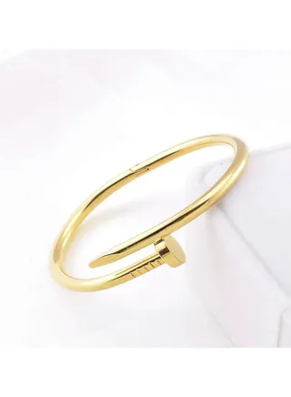 Gold Classic Fashion Studs Bracelet 