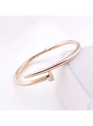 Gold Classic Fashion Studs Bracelet 