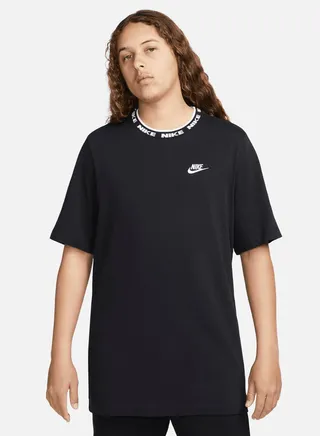 Essential Club T-Shirt