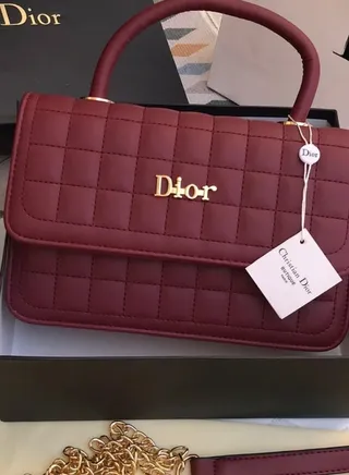 CHRISTIAN DIOR 