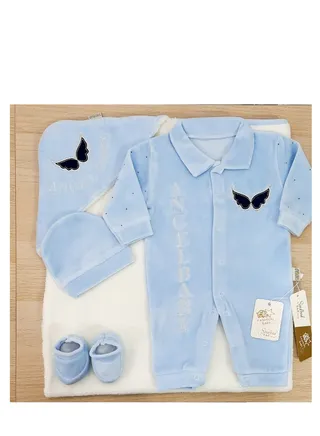 A set of four winter plush baby pieces with a fur-lined coverlet (blue) 