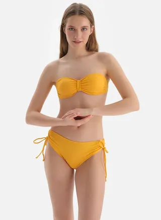 Lace Detail Bikini Bottom 