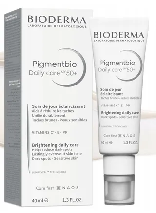 Ultra-soft gel cleanser for irritated and sebum skin. Produces a rich foam that cleanses the skin thoroughly without irritating it. Features a physiological pH that respects the skin's balance. Contai 