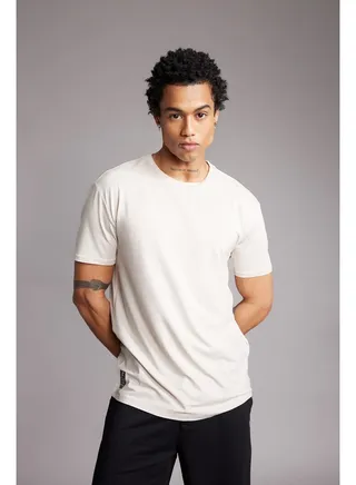 Man Standart Fit Crew Neck Short Sleeve Knitted T-Shirt 