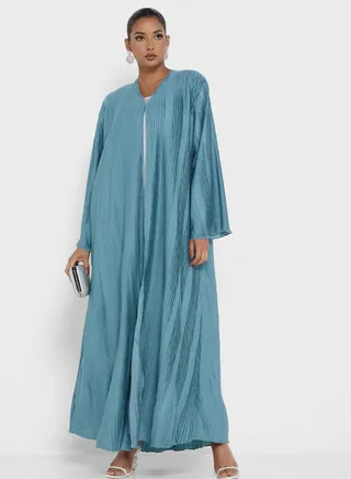 V-Neck Pleated Abaya 