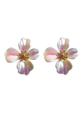 Flower Designed Stud Earrings 