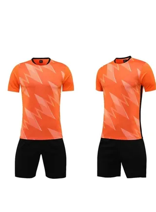 2-pieces Breathable and lightweight Men's And Women's Football Shirt 