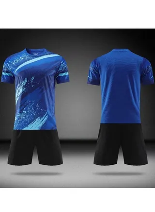 2-pieces Breathable and lightweight Men's And Women's Football Shirt 