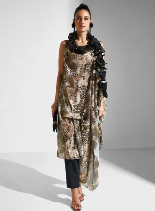 Asymmetrical Printed Top 