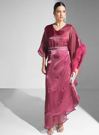 V-Neck Belted Fur Detail Dress 