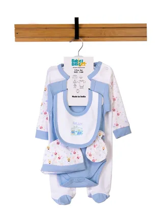 Babiesbasic 5 piece unisex 100% cotton Gift Set include Bib, Romper, Mittens, cap and Sleepsuit/Jumpsuit- Hug Day 
