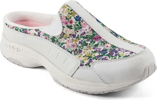 Easy Spirit Traveltime Clog