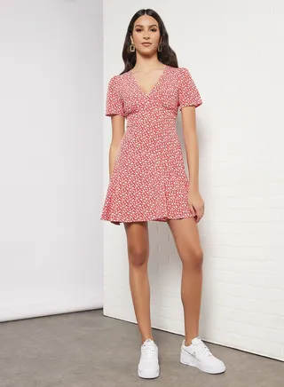 Casual V-Neck Short Sleeve Printed A-Line Ruffle Hem Mini Dress Red 