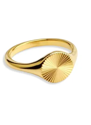 18k Gold Ring - Exquisite Women's Jewelry, Wedding Band, Luxury Fashion Accessory, Handcrafted Gold Ring, Timeless and Elegant Design, Perfect Gift for Her, Fine Jewelry Collection 