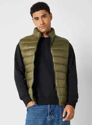 Essential puffer vest
