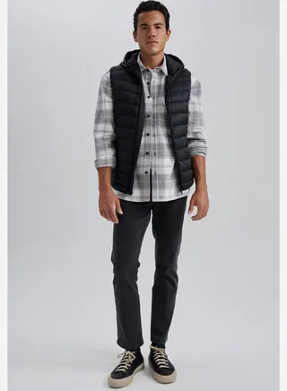 Zip Through Puffer Vest Jacket 