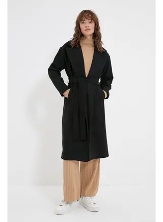 Black Jacket Collar Belted Coat TCTAW22AB0008 
