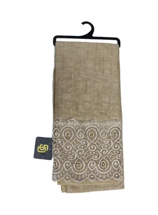 Classic Traditional Hijab Beige/White 