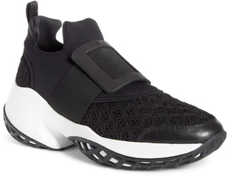 Viv Run Slip-On Sneaker