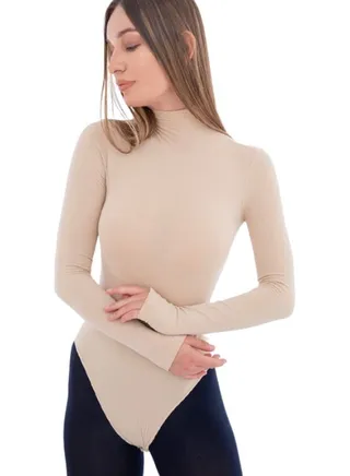 Bodysuit with two snaps and long sleeves 