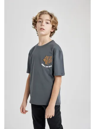 Boy Oversize Fit Crew Neck Knitted Short Sleeve T-Shirt 