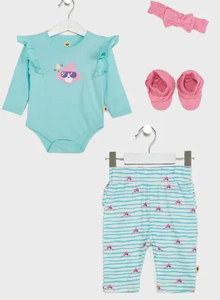 Infant 4 Piece Gift Set 