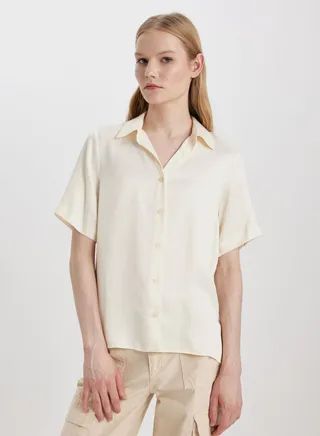 Regular Fit Shirt Collar Satin Short Sleeve Shirt 