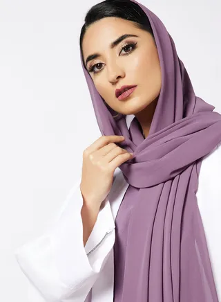 Bisht Abaya With Inner White/Purple 