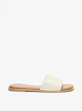 Women Textured Slip-On Sandals 