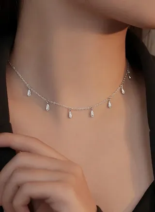Soft Luxury Necklace Made With High Quality And Extreme Precision Of 925 Sterling Silver Decorated With Natural Cubic Zirconia Crystals To Give A Gorgeous Look To The Princess She Deserves 