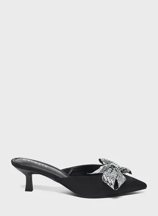 Pointed Toe Pumps 