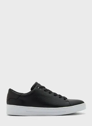 Kimmii Tumbled Sneakers